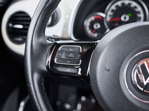Used 2019 Volkswagen Beetle 2.0T Final Edition SEL FWD image 17
