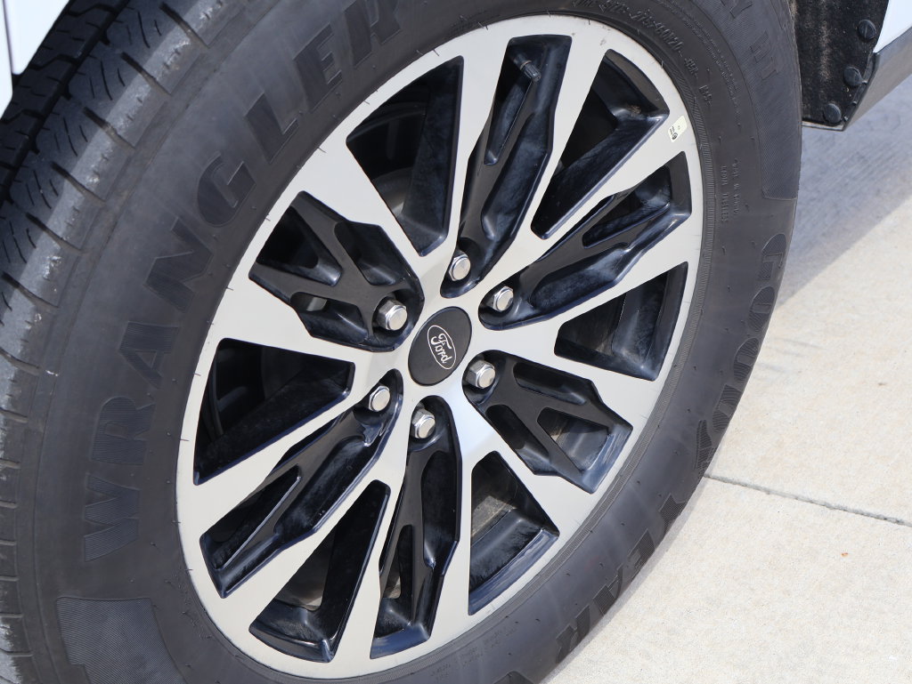 Certified 2025 Ford Expedition Max Platinum AWD/4WD image 46
