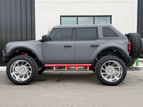 Used 2021 Ford Bronco 4-Door image 2