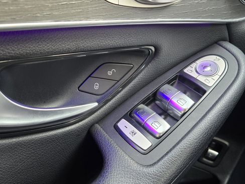 Used 2020 Mercedes-Benz GLC 300 4MATIC image 34