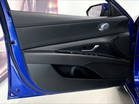 Used 2024 Hyundai Elantra SEL w/ Convenience Package image 24