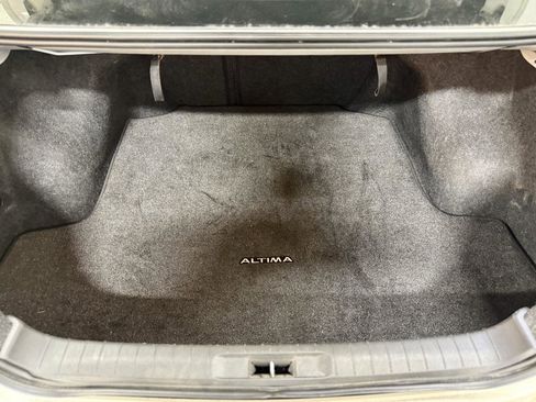 Used 2014 Nissan Altima 2.5 SV w/ Convenience Package FWD image 28