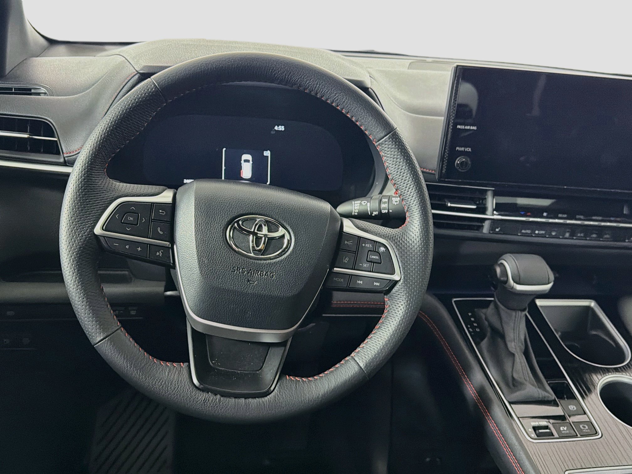 Used 2025 Toyota Sienna XSE FWD image 17