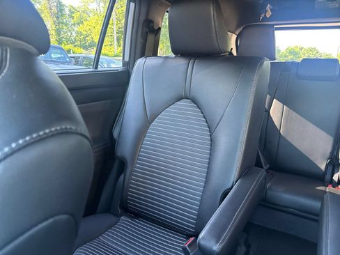 Used 2025 Toyota Highlander XSE AWD/4WD image 42