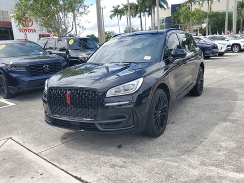 Used 2023 Lincoln Corsair Reserve w/ Jet Appearance Package image 7