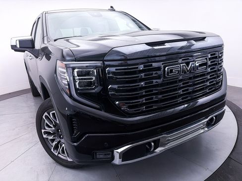 Used 2024 GMC Sierra 1500 Denali Ultimate AWD/4WD image 3