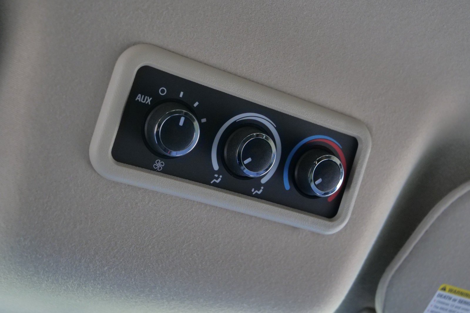 Used 2022 GMC Savana 2500 w/ Communications Package RWD image 17