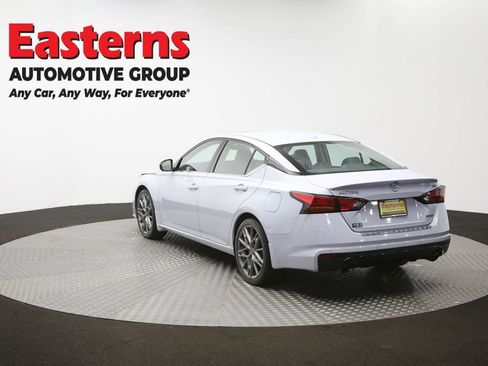 Used 2023 Nissan Altima 2.0 SR FWD image 65
