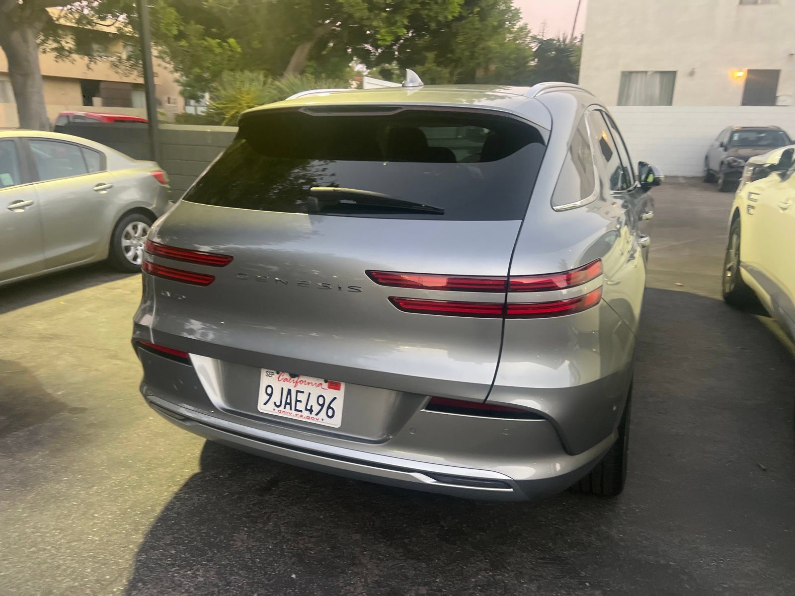 Used 2023 Genesis Electrified GV70 AWD/4WD image 10