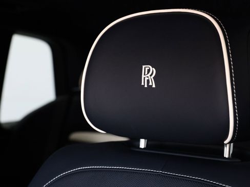 New 2026 Rolls-Royce Cullinan image 14