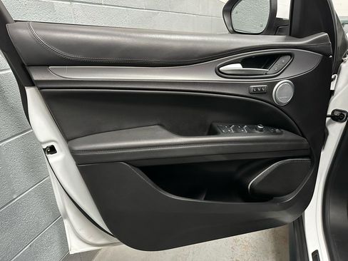 Used 2019 Alfa Romeo Stelvio Ti Sport w/ Quick Order Package 22S Sport image 15