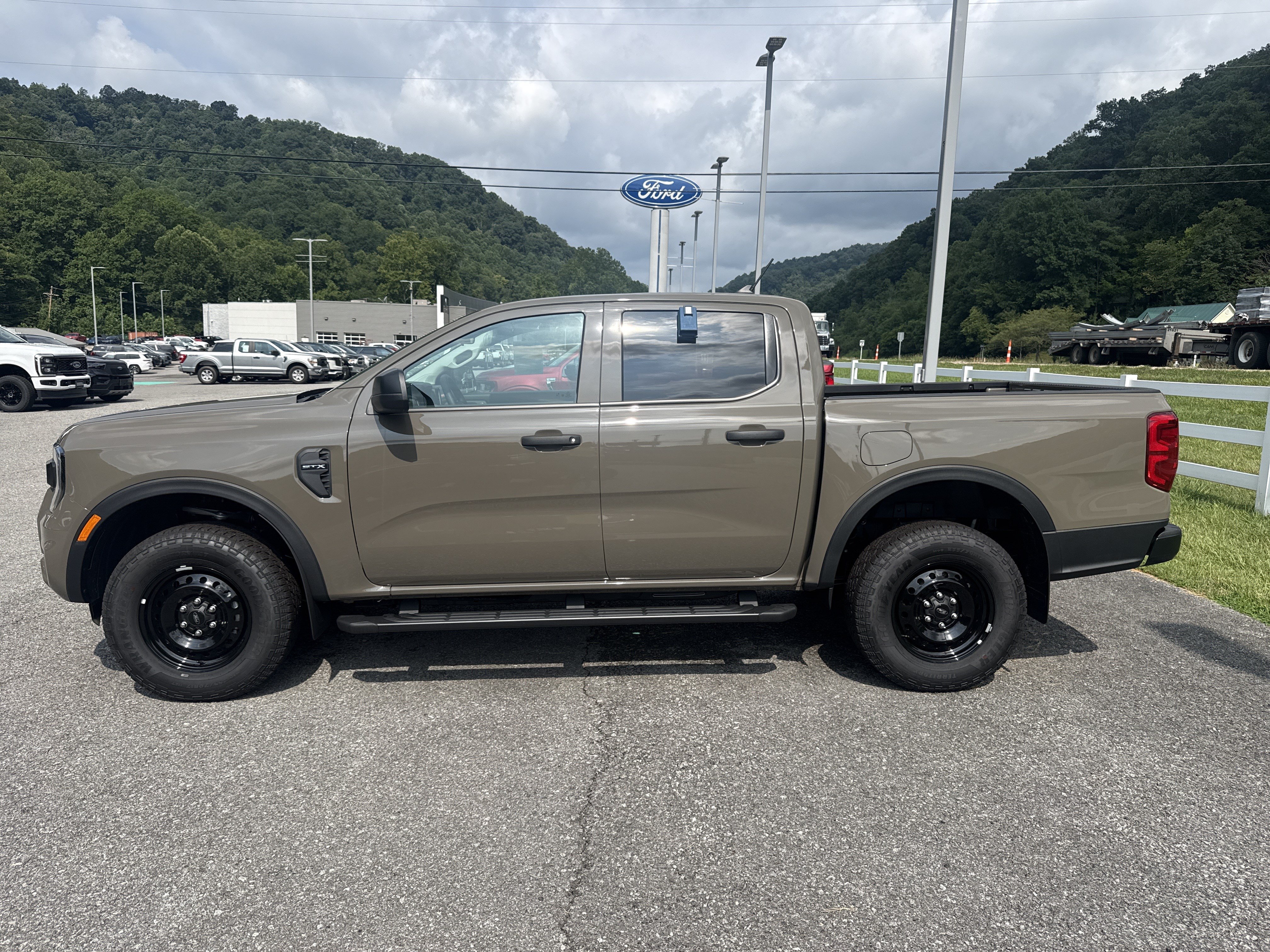 New 2026 Ford Ranger XL w/ Trailer Tow Package RWD image 19