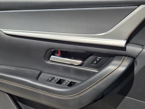 Used 2024 MAZDA CX-90 3.3 Turbo w/ Preferred Plus image 24