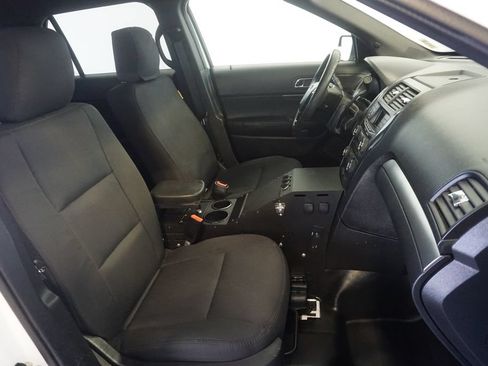 Used 2019 Ford Explorer 4WD Police Interceptor image 21