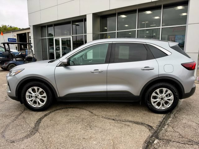 Used 2023 Ford Escape Active w/ Tech Pack #2 FWD image 4