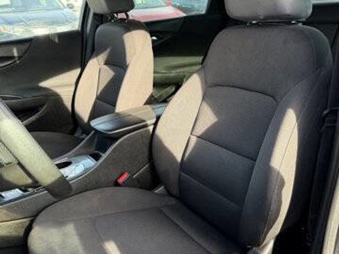 Used 2019 Chevrolet Malibu LT image 13