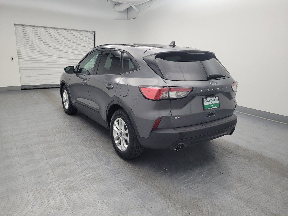 Used 2021 Ford Escape SE w/ SE Sport Appearance Package FWD image 5