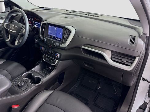 Certified 2024 GMC Terrain SLT w/ Infotainment Package II image 35