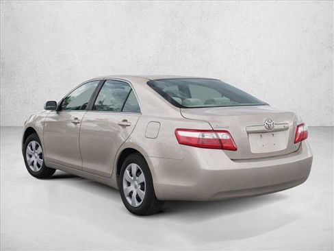 Used 2007 Toyota Camry LE FWD image 5
