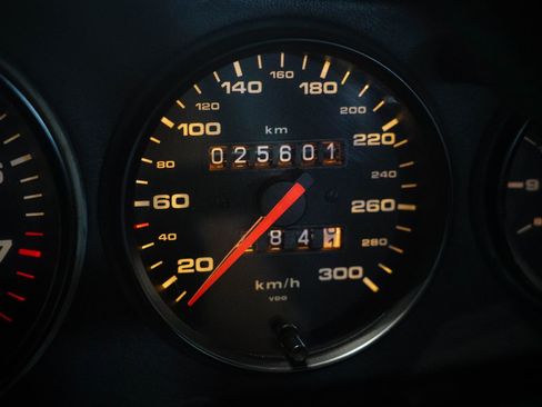 Used 1992 Porsche 911 image 18