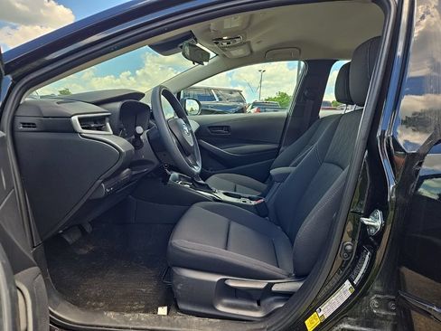 Used 2024 Toyota Corolla LE FWD image 6