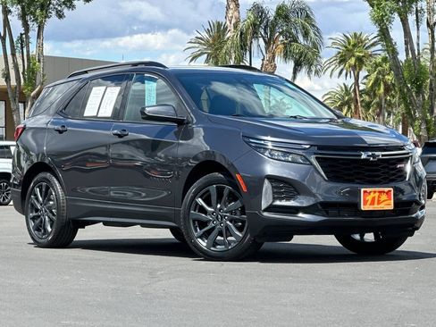 Used 2023 Chevrolet Equinox RS FWD image 1