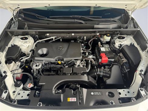 Used 2019 Toyota RAV4 XLE image 9