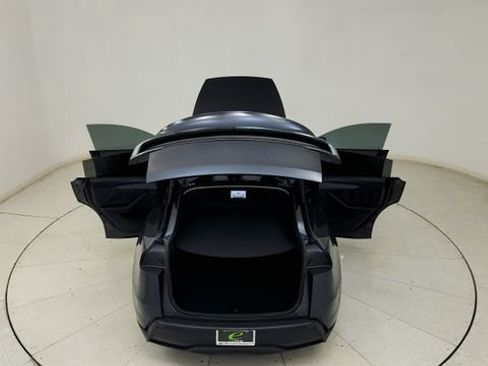 Used 2026 Tesla Model Y Long Range RWD image 34
