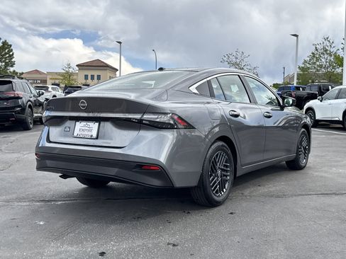 New 2026 Nissan Sentra SV w/ SV Convenience Package FWD image 3