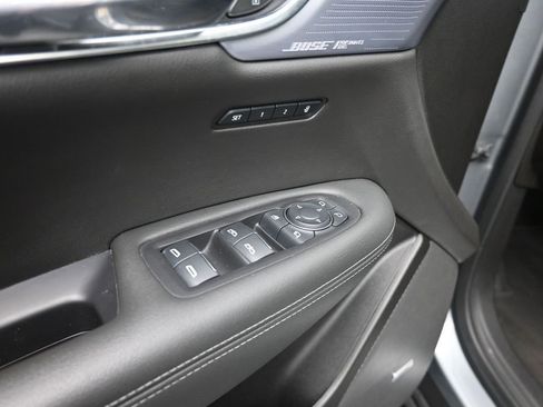 Used 2024 Cadillac XT6 Premium Luxury image 21