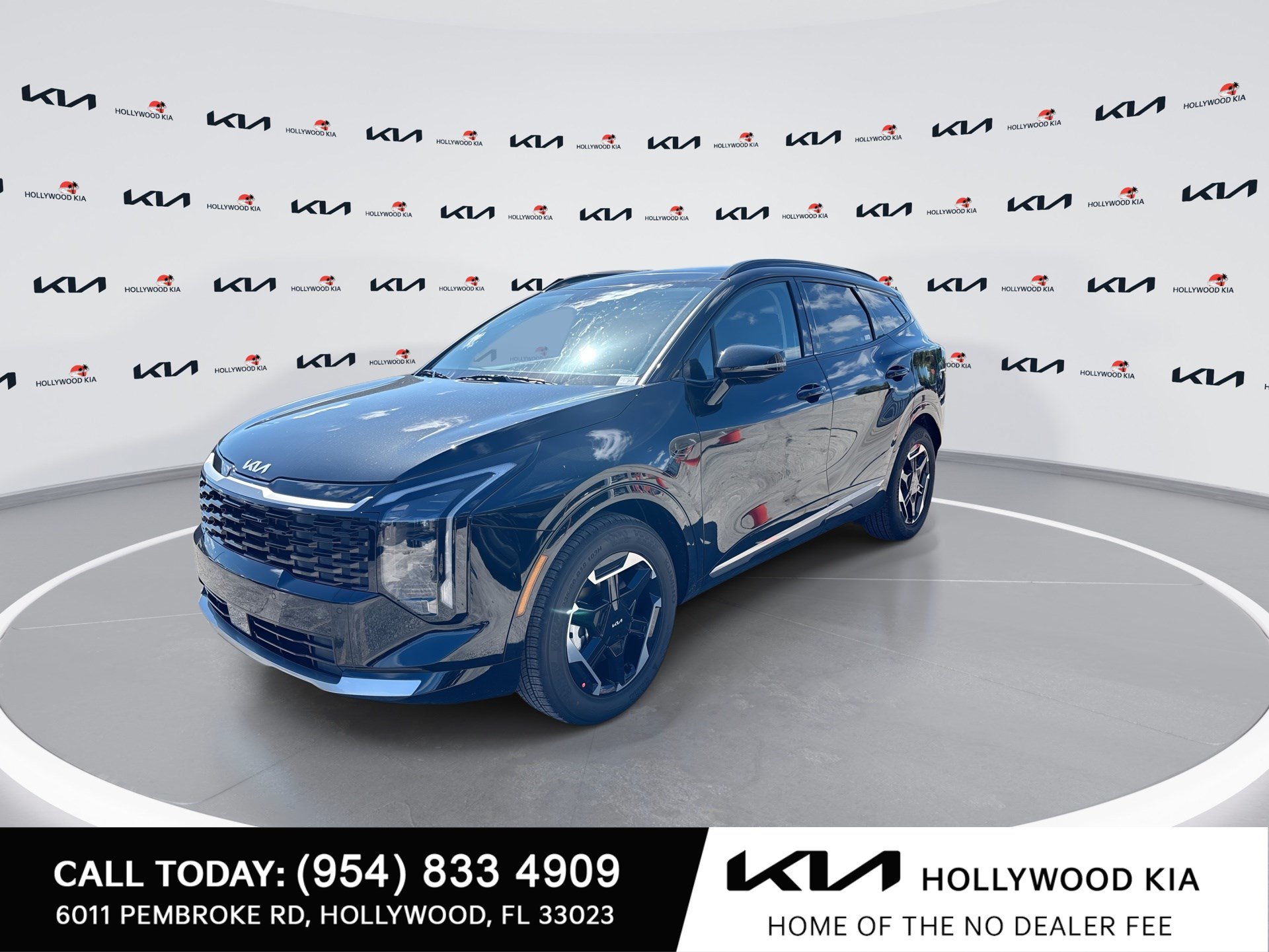 New 2026 Kia Sportage SX FWD image 4