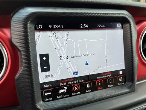 Used 2021 Jeep Wrangler Unlimited Rubicon AWD/4WD image 3