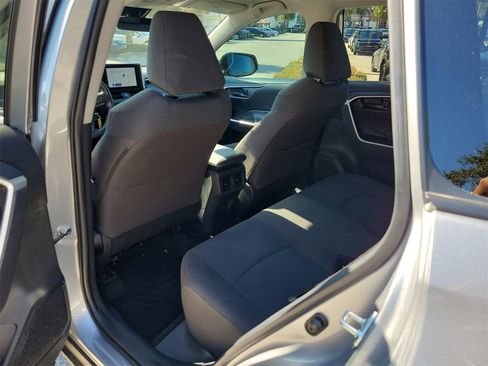 Used 2025 Toyota RAV4 LE image 9