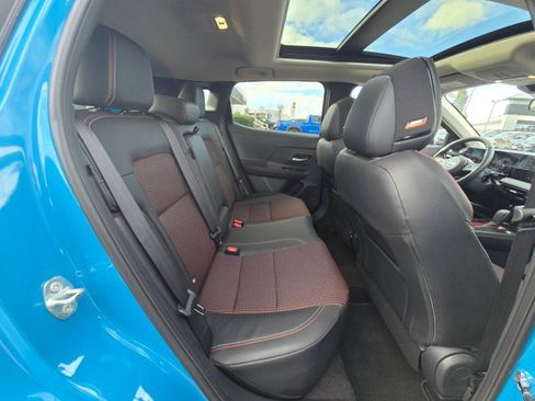 Used 2025 Nissan Kicks SR w/ SR Premium Package image 15