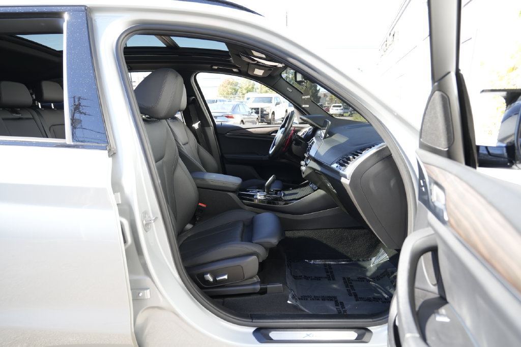 Used 2021 BMW X3 xDrive30e w/ Premium Package AWD/4WD image 33
