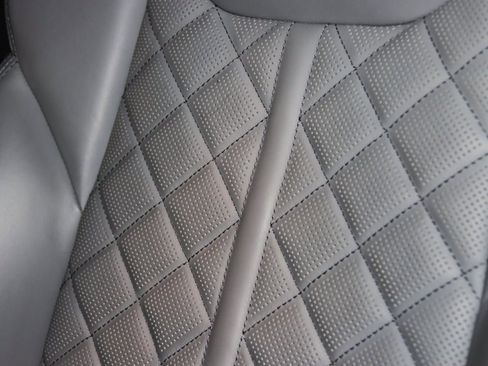 Used 2023 Audi SQ8 Prestige image 17