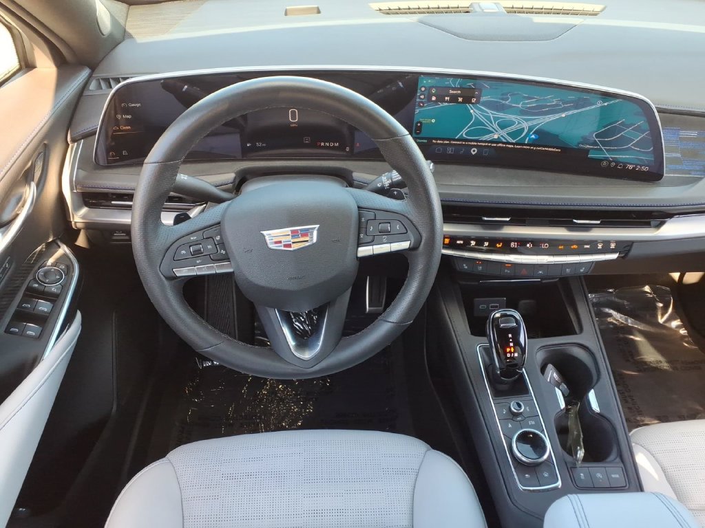 Used 2024 Cadillac XT4 Sport FWD image 17
