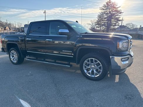 Used 2018 GMC Sierra 1500 SLT w/ SLT Premium Package image 6