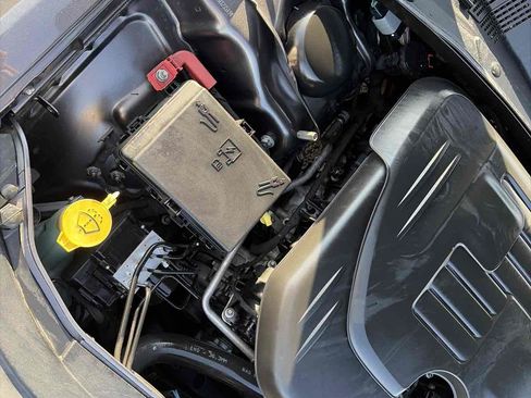 Used 2014 Chrysler 300 S RWD image 34
