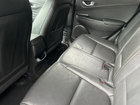 Used 2023 Hyundai Kona Limited image 28