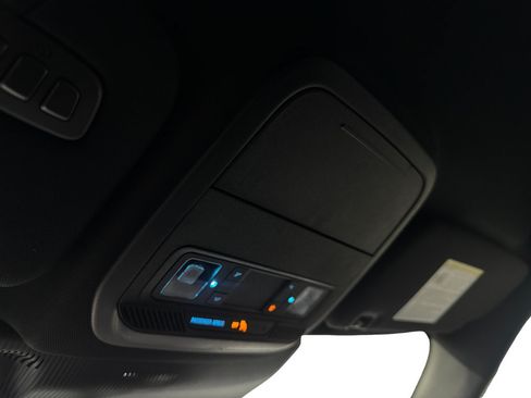 Used 2025 Ford Explorer ST-Line w/ Premium Package RWD image 76