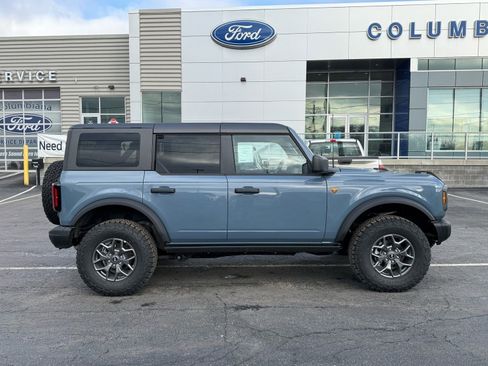New 2025 Ford Bronco Badlands AWD/4WD image 13