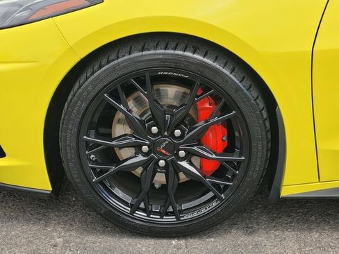 Used 2023 Chevrolet Corvette Stingray Preferred Conv w/ Z51 Performance Package RWD image 11