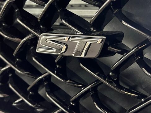 New 2026 Buick Enclave Sport Touring w/ Power Package image 13