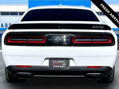 Used 2023 Dodge Challenger SRT Hellcat w/ Driver Convenience Group image 6