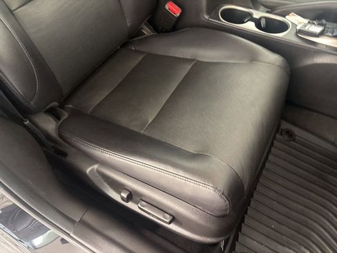 Used 2017 Acura ILX w/ Premium Package image 34