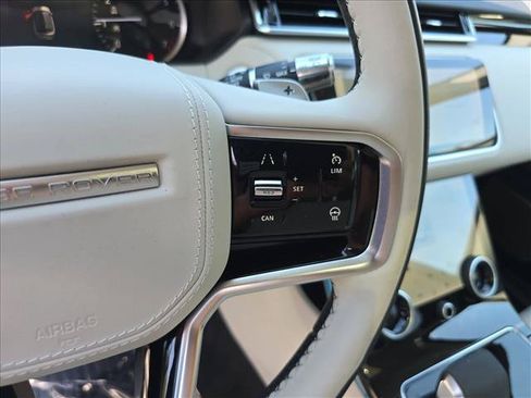 Used 2022 Land Rover Range Rover Velar S AWD/4WD image 19
