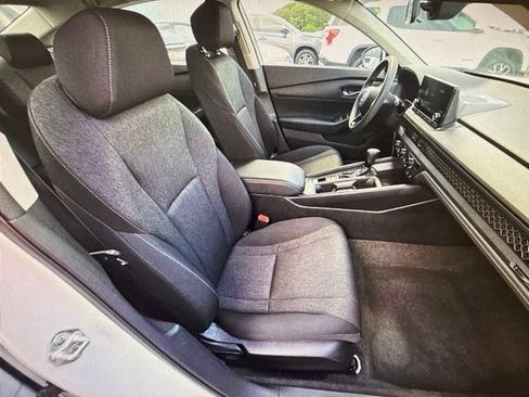 Used 2024 Honda Accord LX image 17
