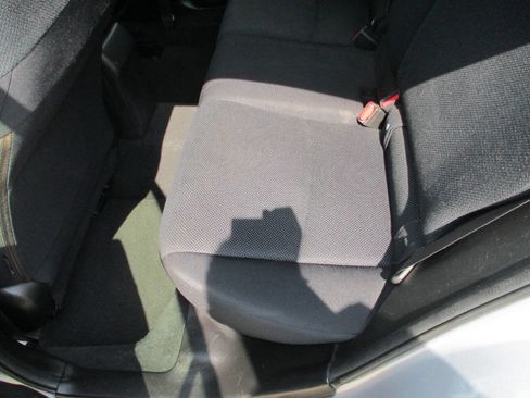 Used 2013 Subaru Impreza 2.0i image 6