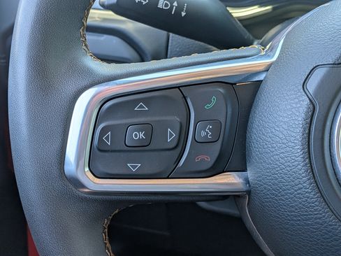 Used 2025 Jeep Wrangler Unlimited Sahara AWD/4WD image 23
